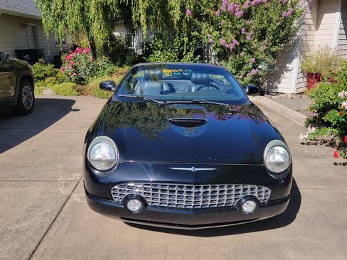 Used 2002 Ford Thunderbird image 9
