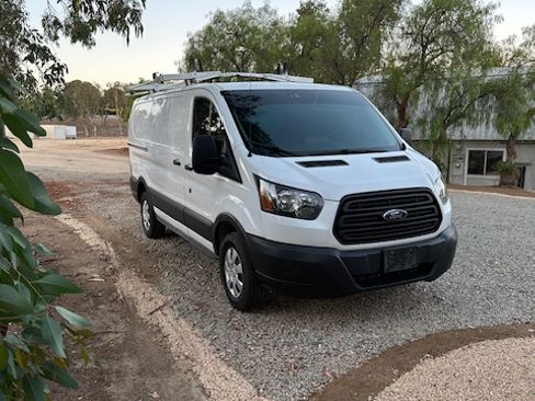 Used 2019 Ford Transit 250 130 Low Roof image 2