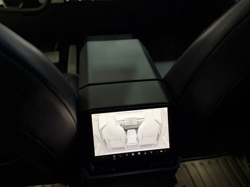 Used 2024 Tesla Cybertruck Cyberbeast AWD/4WD image 21