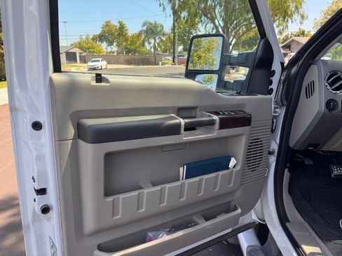 Used 2008 Ford F450 Lariat image 24