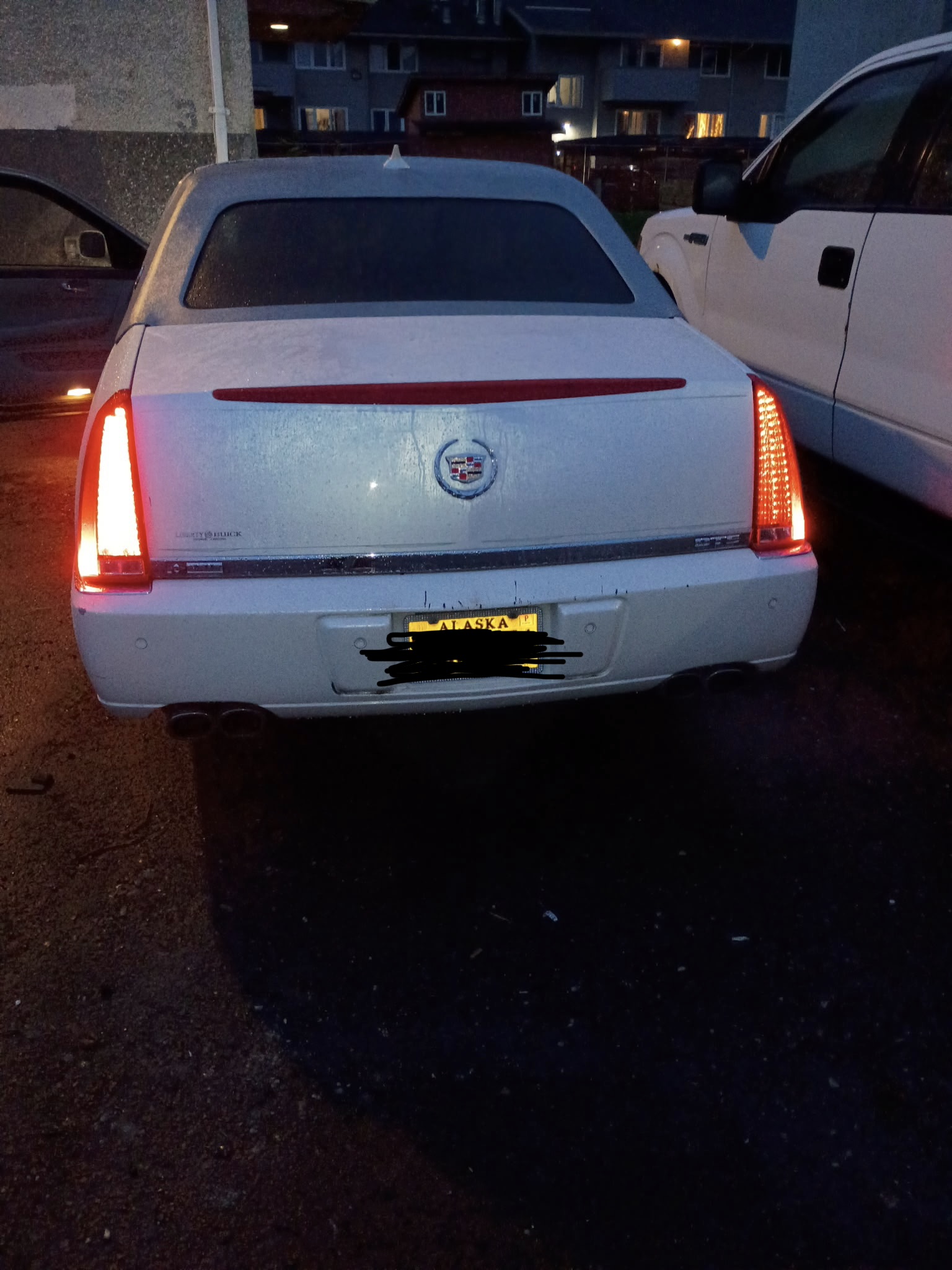 Used 2010 Cadillac DTS Premium FWD image 11