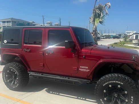 Used 2012 Jeep Wrangler Unlimited Sport AWD/4WD image 5