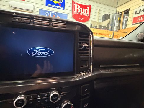 Used 2024 Ford F350 Lariat w/ Lariat Ultimate Package AWD/4WD image 11