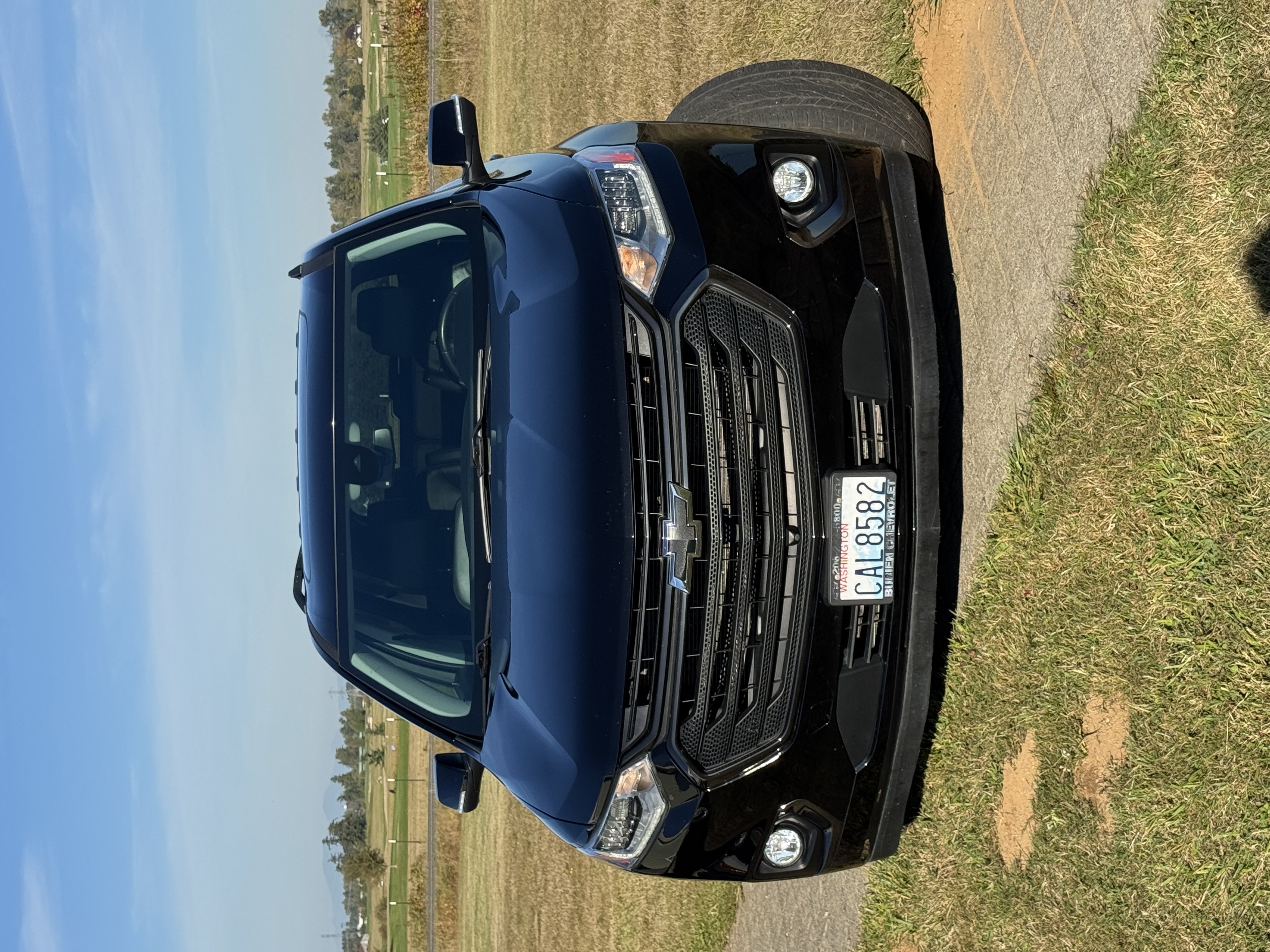 Used 2021 Chevrolet Traverse Premier w/ Redline Edition AWD/4WD image 1