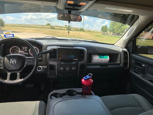 Used 2018 RAM 2500 Tradesman w/ Chrome Appearance Group AWD/4WD image 24