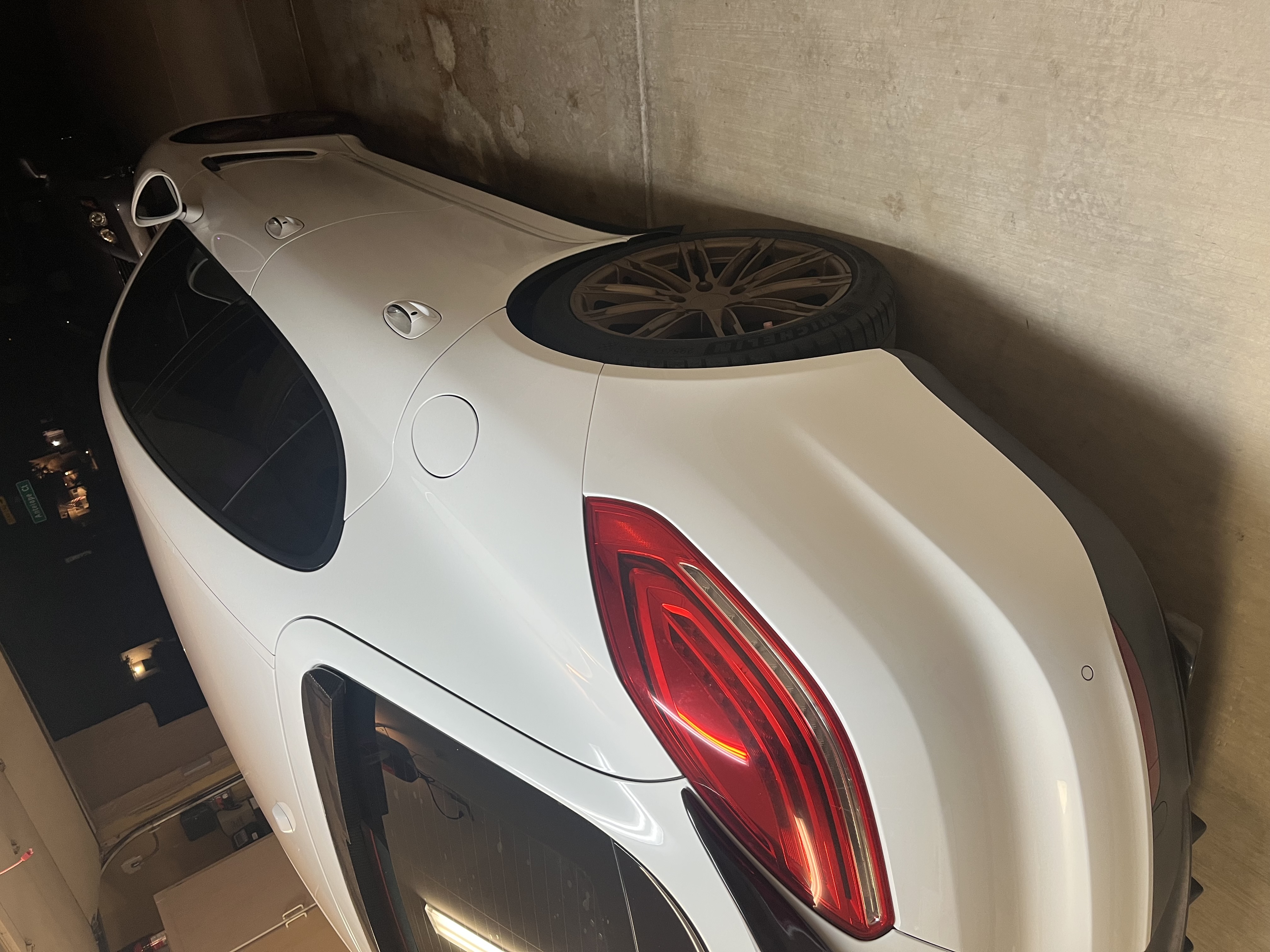 Used 2015 Porsche Panamera image 13