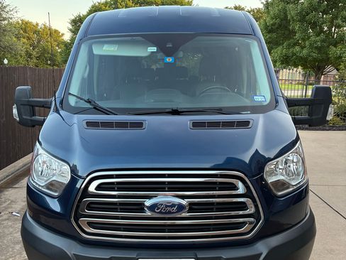 Used 2019 Ford Transit 350 XLT RWD image 9