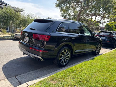Used 2018 Audi Q7 3.0T Premium Plus w/ Premium Plus Package AWD/4WD image 4