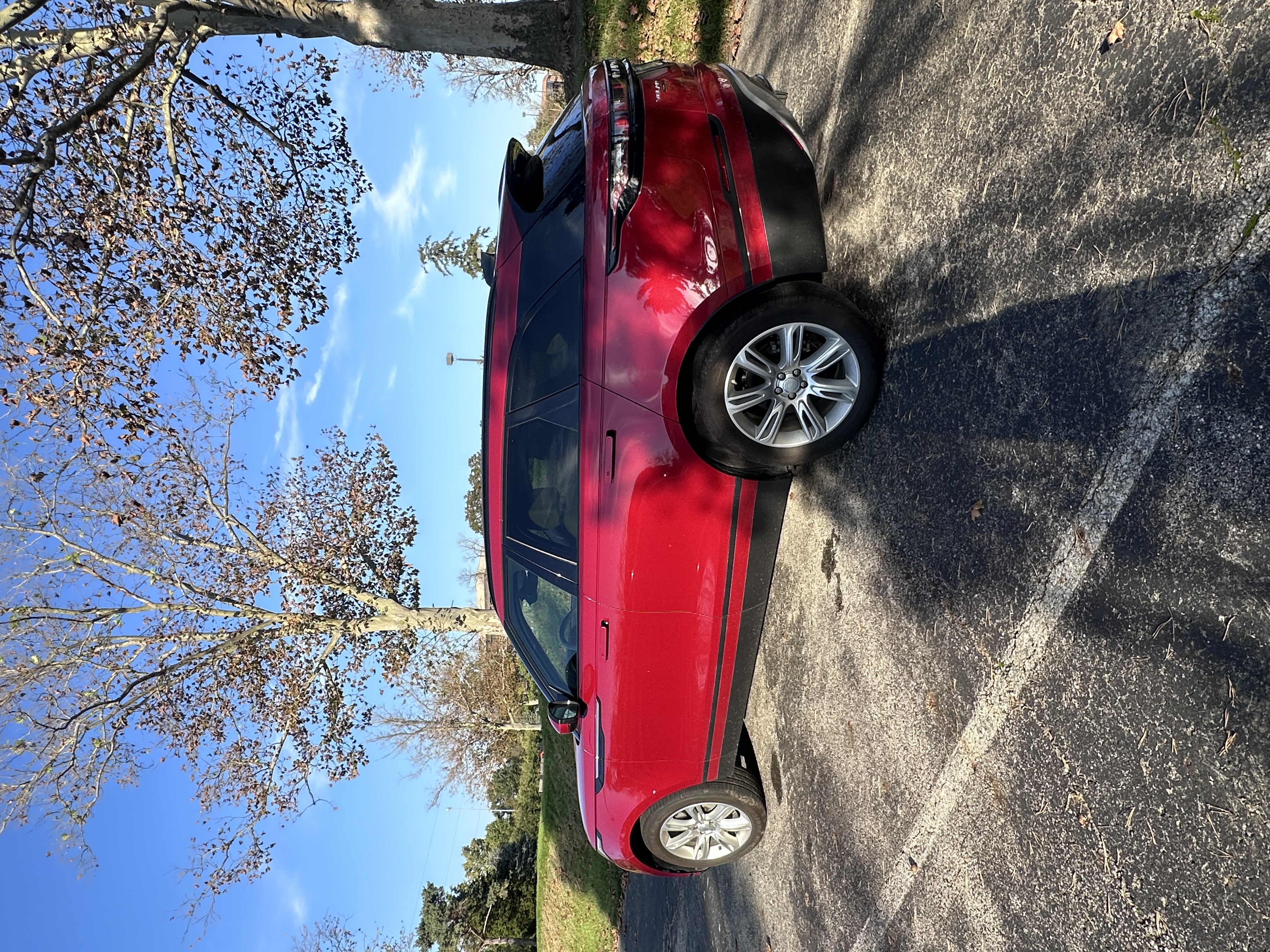 Used 2019 Land Rover Range Rover Velar S AWD/4WD image 9