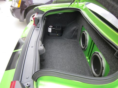 Used 2011 Dodge Challenger SRT8 w/ Green w/Envy Group image 9