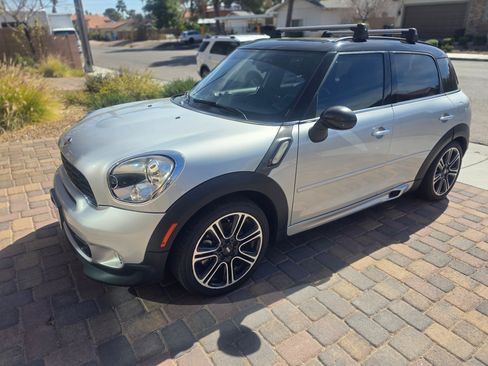 Used 2014 MINI Cooper Countryman S image 1