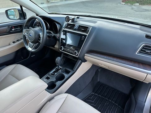 Used 2018 Subaru Outback 2.5i Limited w/ Popular Package #2 image 12