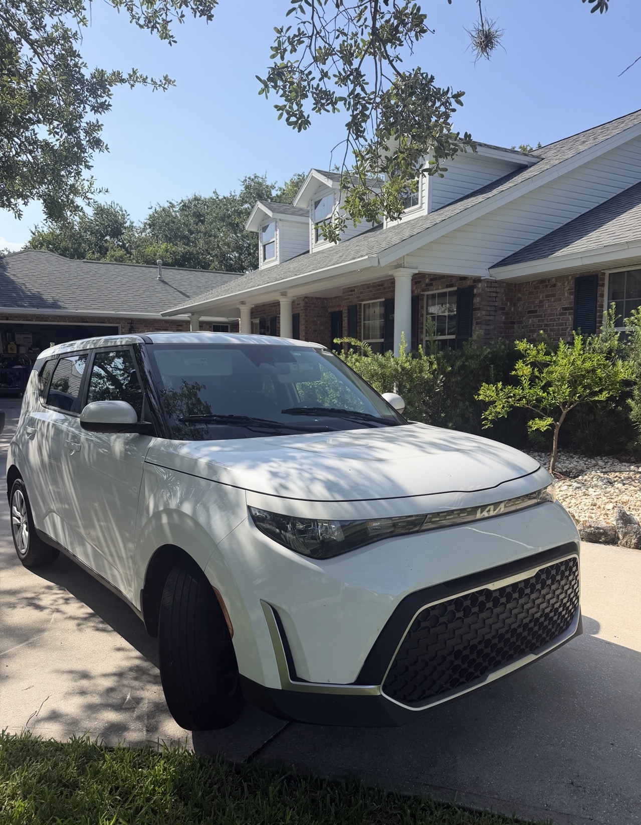 Used 2023 Kia Soul LX FWD image 1