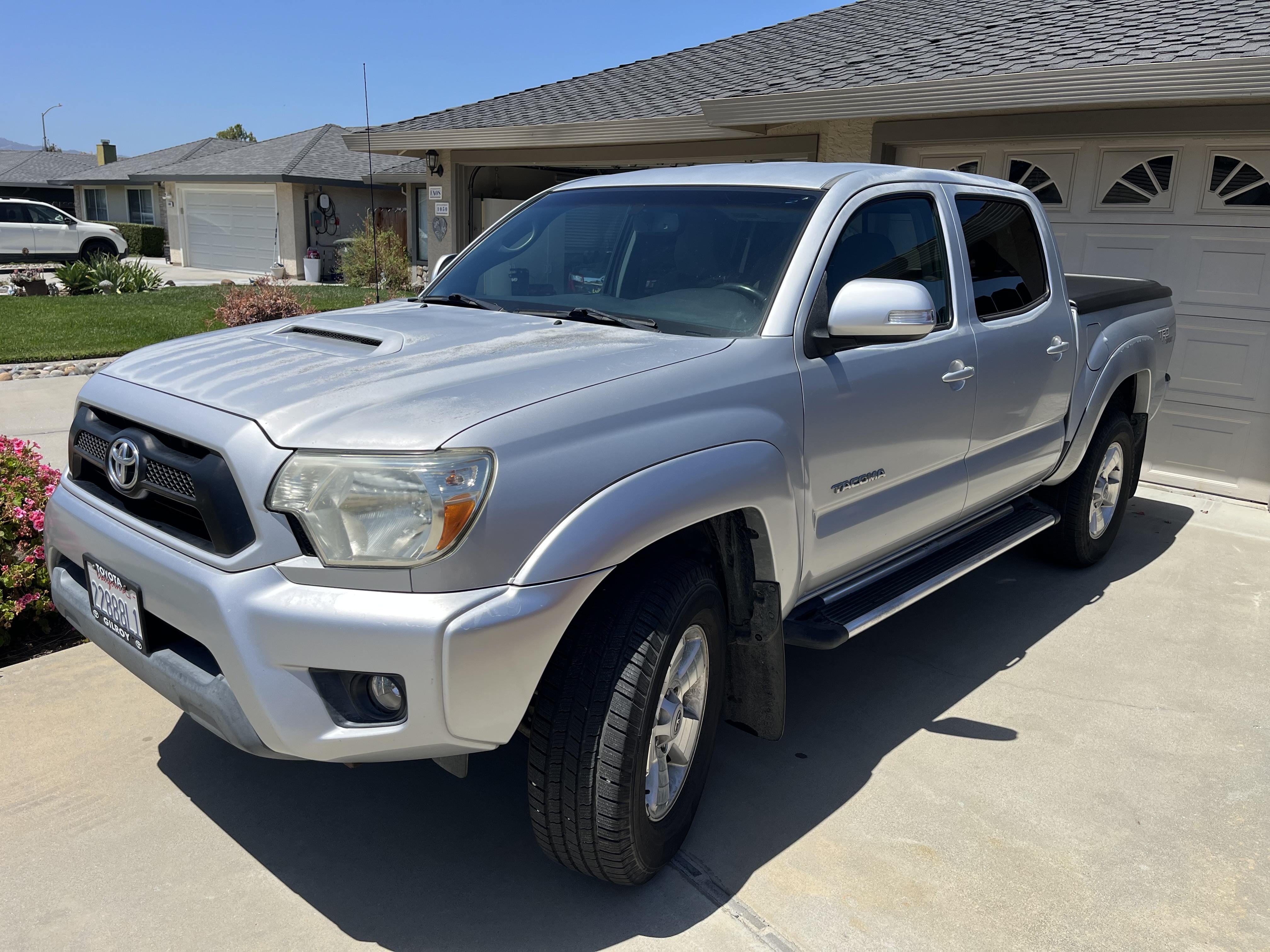 Used 2012 Toyota Tacoma PreRunner w/ TRD Sport Pkg RWD image 1