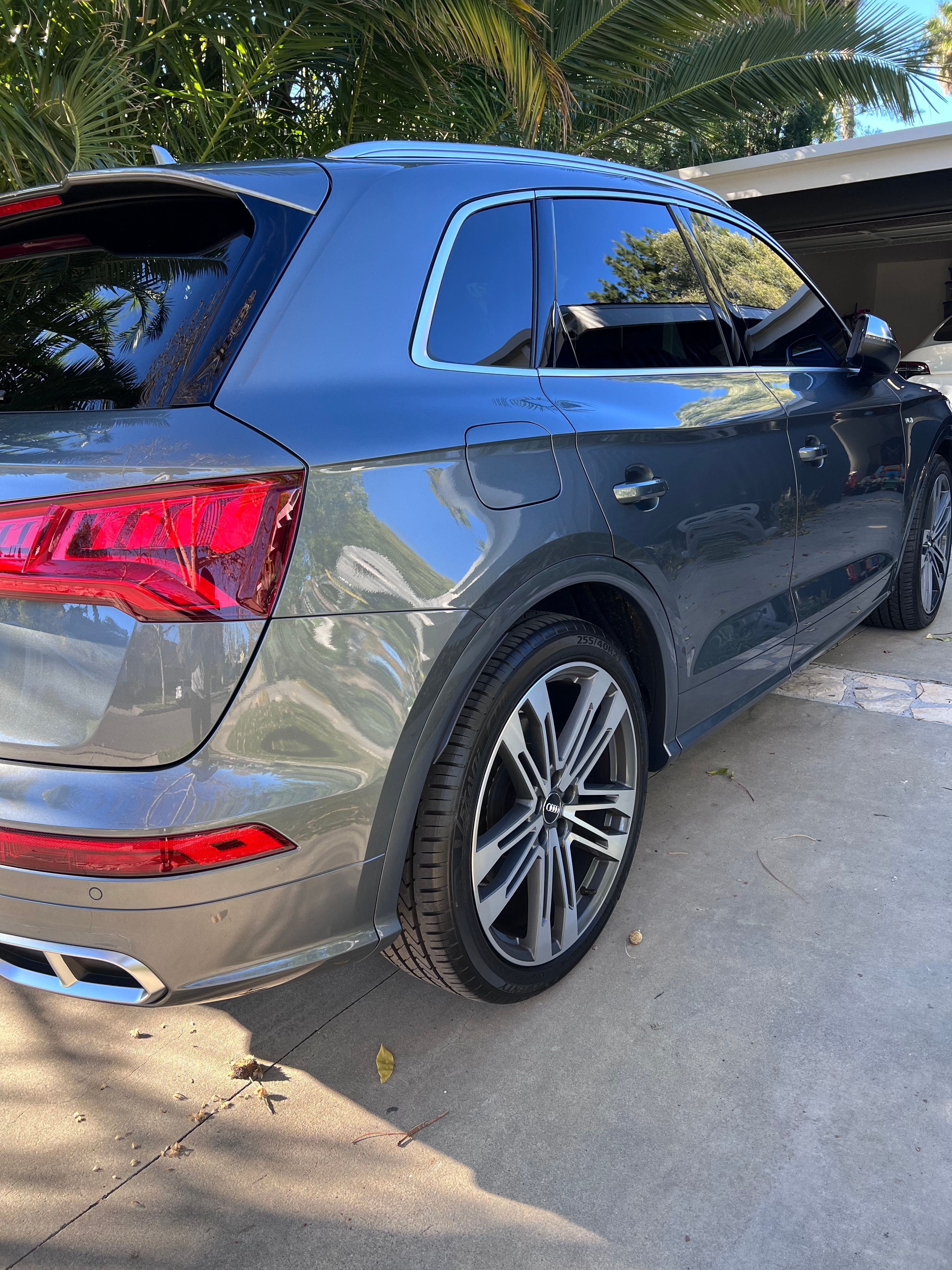 Used 2018 Audi SQ5 Premium Plus AWD/4WD image 4