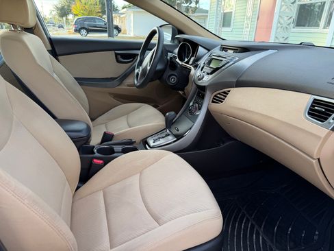 Used 2013 Hyundai Elantra GLS w/ Preferred Pkg image 14