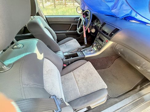 Used 2005 Subaru Outback 2.5i AWD/4WD image 8