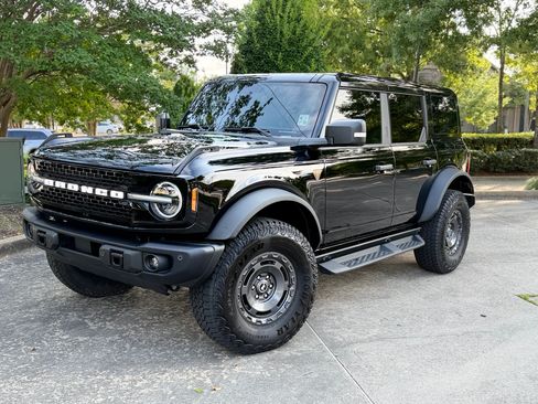 Used 2025 Ford Bronco Badlands AWD/4WD image 1