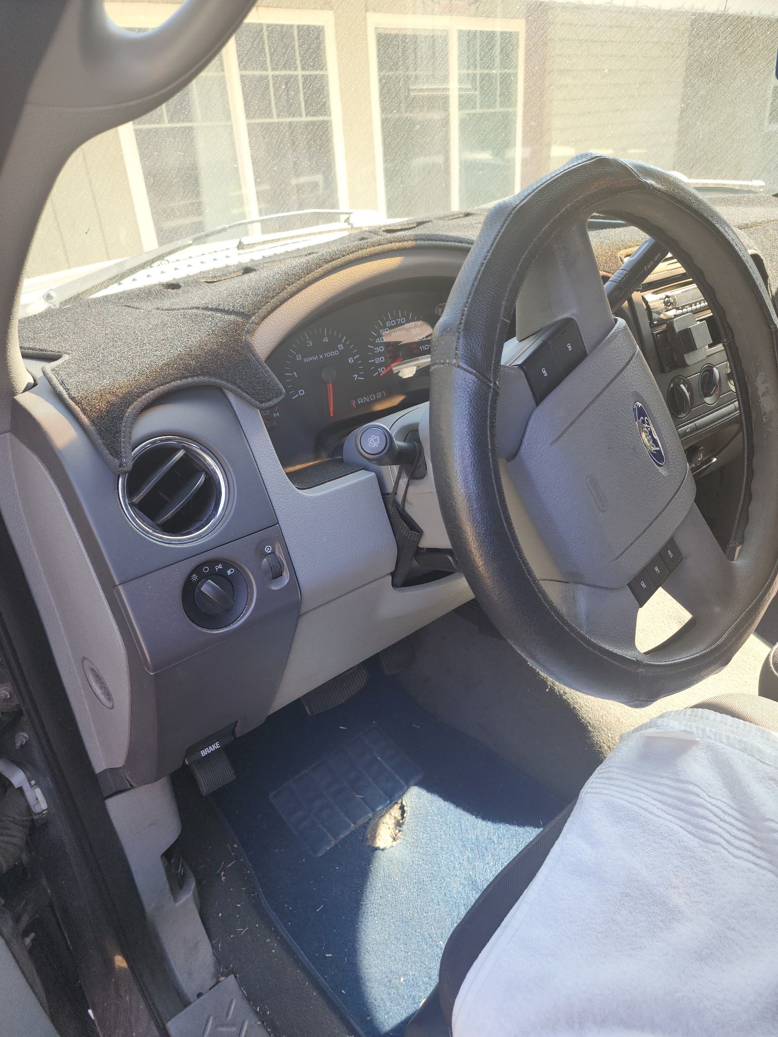 Used 2005 Ford F150 XLT RWD image 15