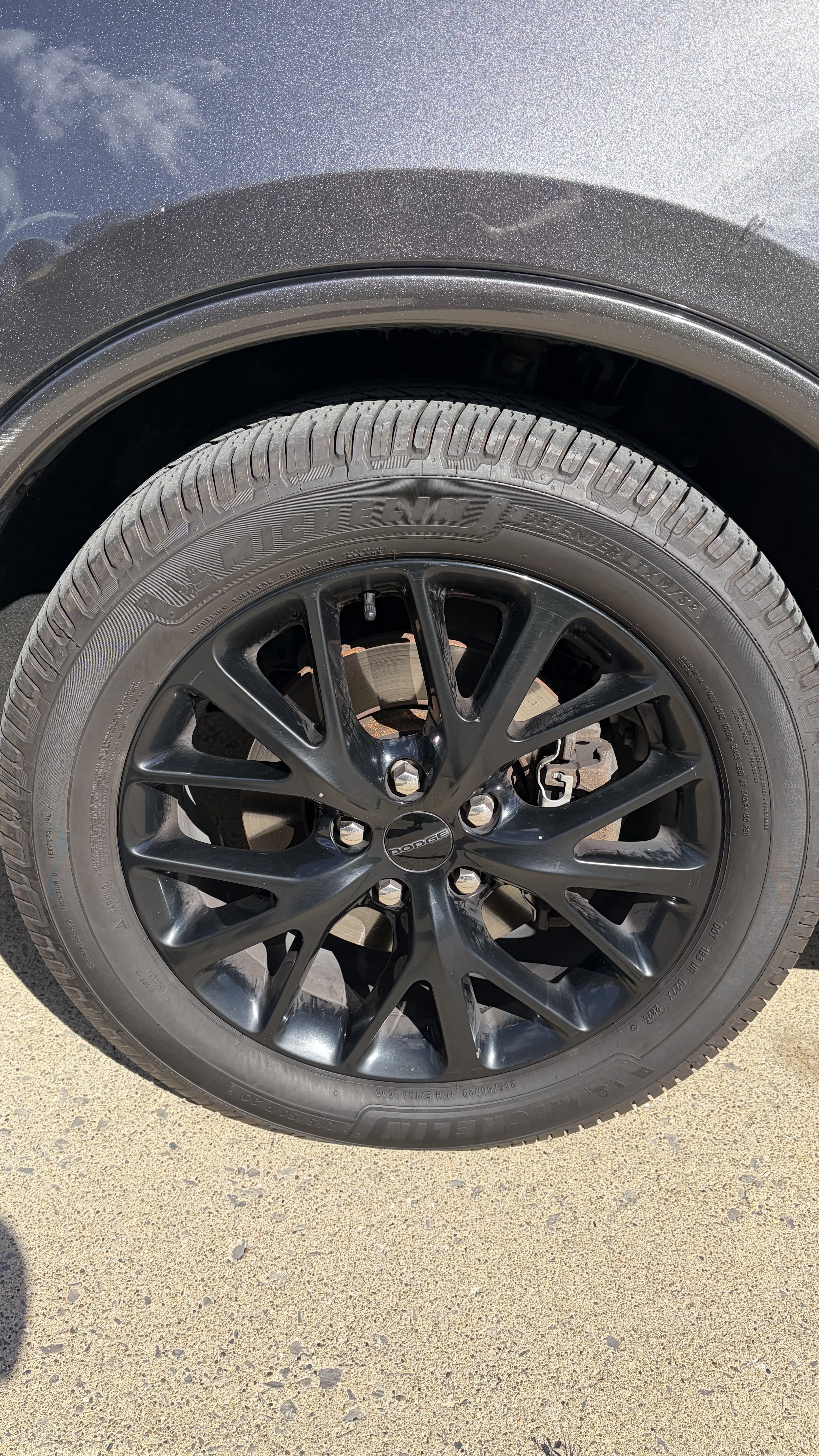 Used 2016 Dodge Durango R/T w/ Blacktop Package AWD/4WD image 4