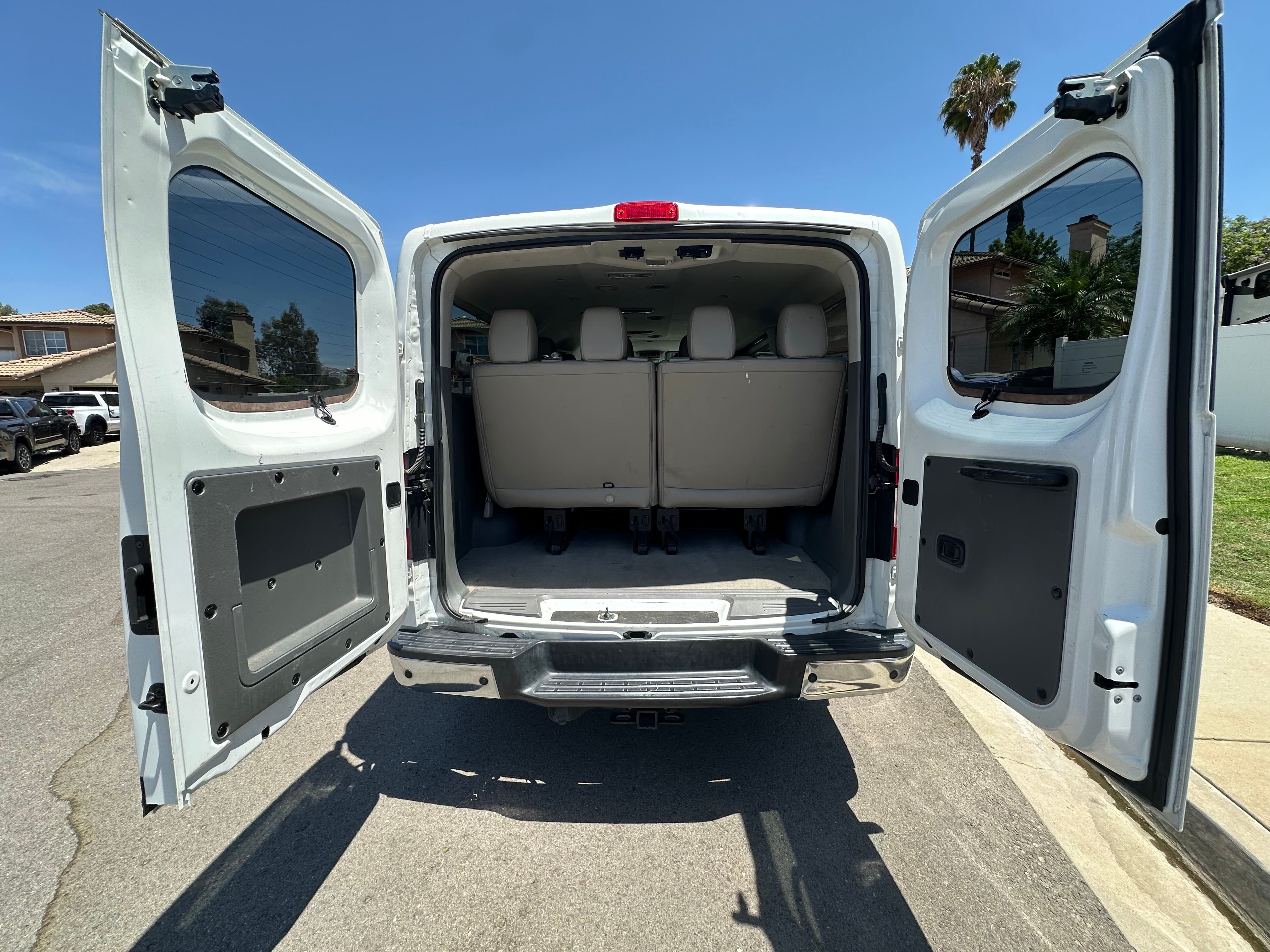 Used 2021 Nissan NV 3500 SL RWD image 5
