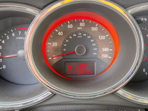 Used 2012 Kia Sorento SX w/ SX Premium Pkg AWD/4WD image 3