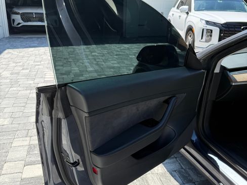 Used 2020 Tesla Model 3 image 11