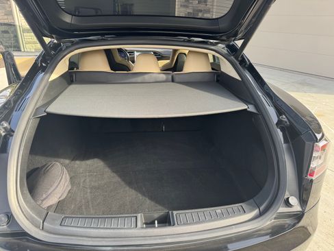 Used 2015 Tesla Model S P90D image 25