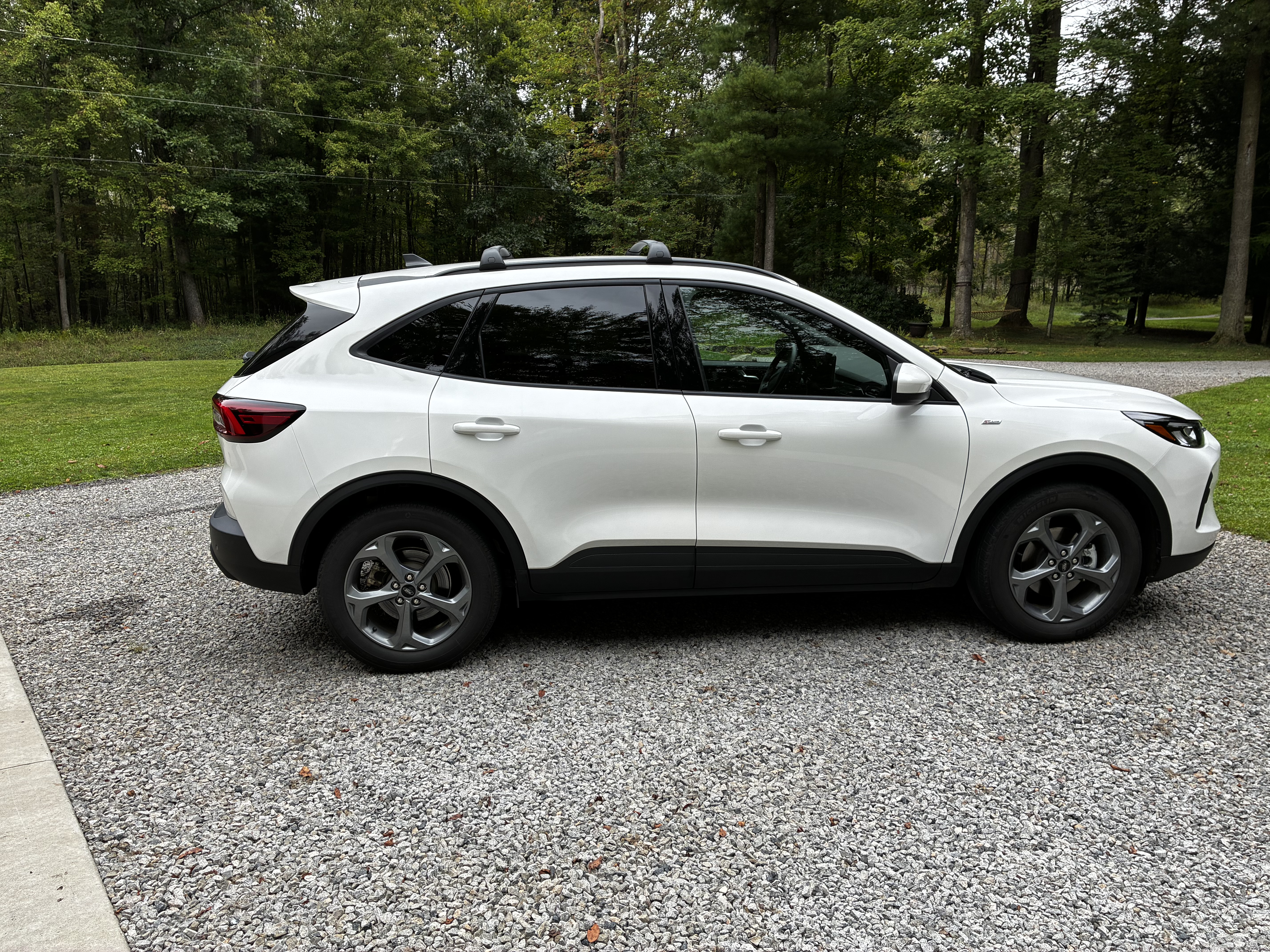 Used 2025 Ford Escape ST-Line Select w/ Tech Pack #1 AWD/4WD image 1
