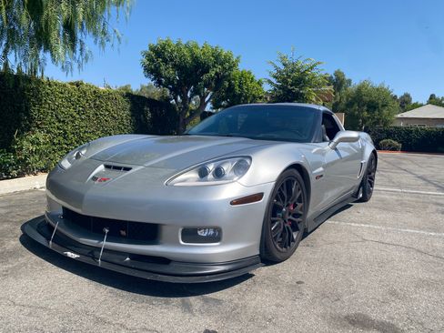 Used 2008 Chevrolet Corvette Z06 w/ Preferred Equipment Group RWD image 6