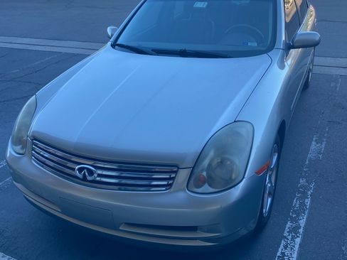 Used 2004 INFINITI G35 Sedan w/ Sport-Tuned Suspension Pkg image 4