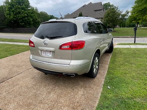 Used 2014 Buick Enclave Leather image 4