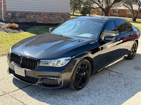 Used 2019 BMW 740i xDrive image 1