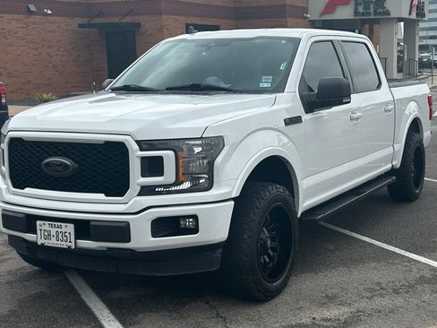 Used 2020 Ford F150 XLT w/ Equipment Group 302A Luxury image 4