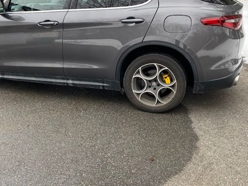 Used 2019 Alfa Romeo Stelvio Ti image 5