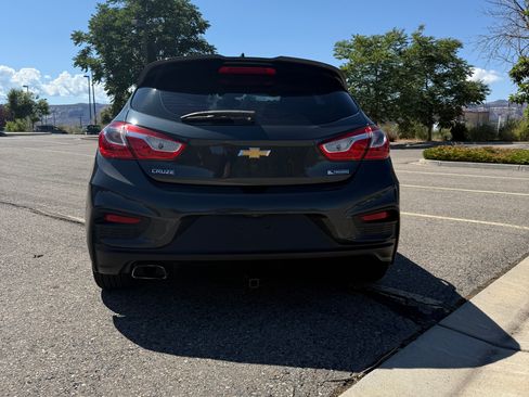 Used 2017 Chevrolet Cruze Premier image 9