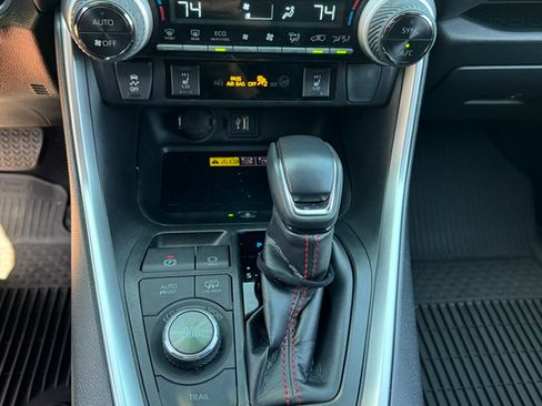 Used 2024 Toyota RAV4 XSE w/ Weather Package AWD/4WD image 6