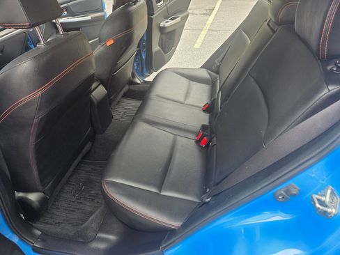 Used 2016 Subaru Crosstrek 2.0i Limited image 11