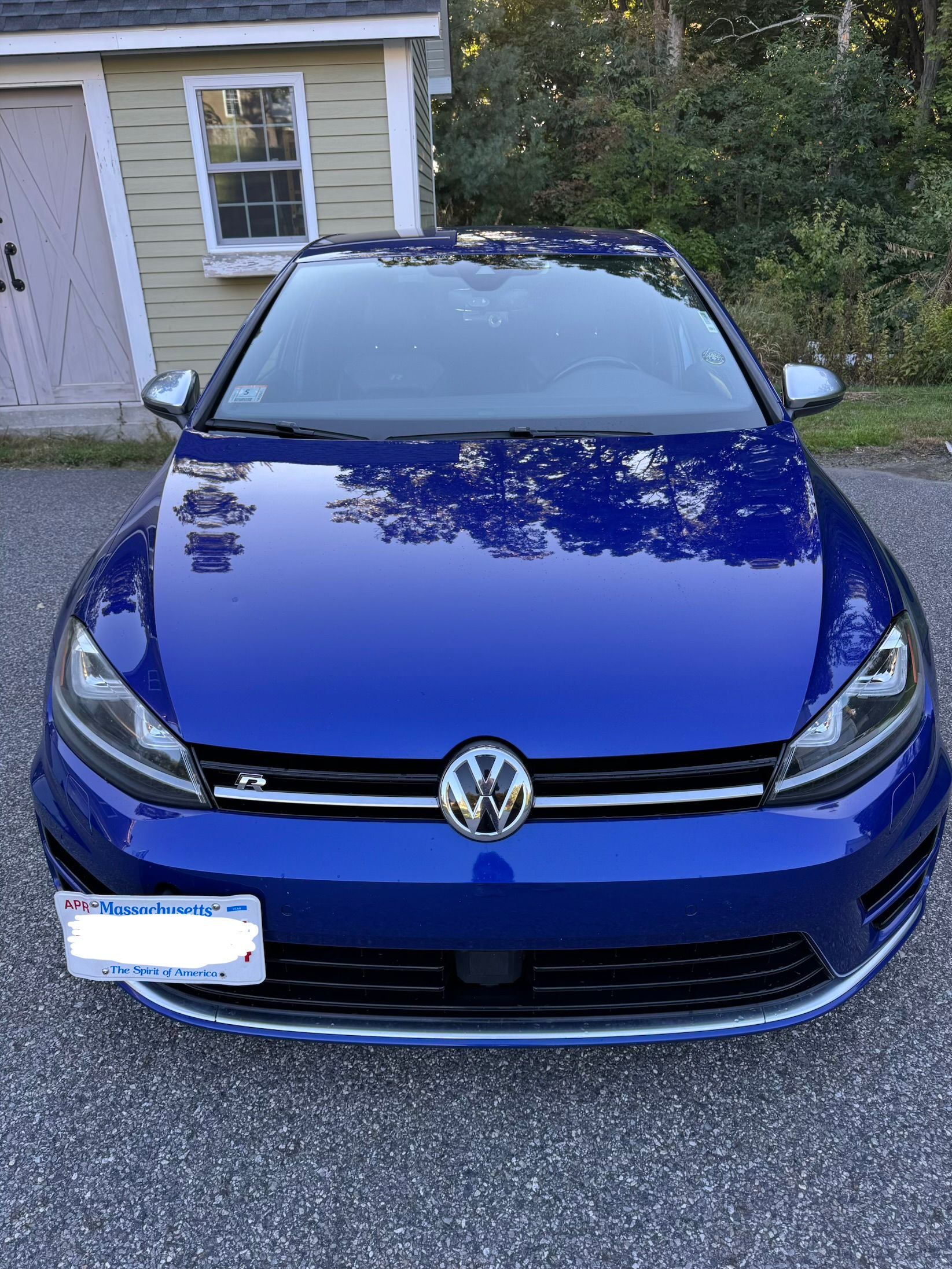 Used 2017 Volkswagen Golf R 4-Door AWD/4WD image 2