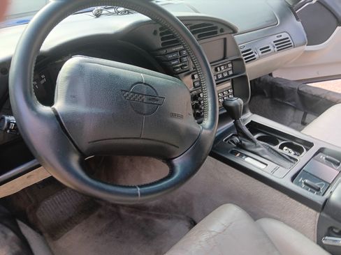 Used 1994 Chevrolet Corvette Coupe image 16