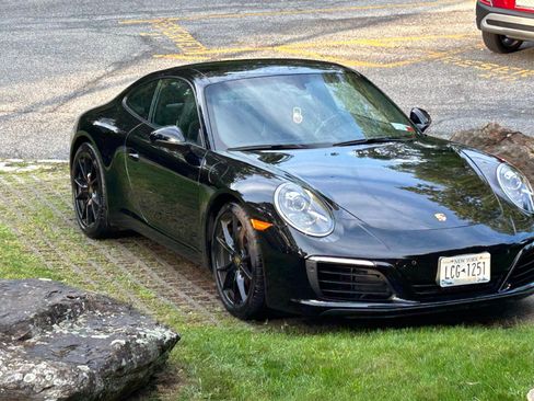 Used 2019 Porsche 911 Carrera image 1