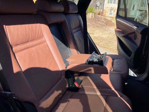 Used 2012 BMW X5 xDrive35i image 11