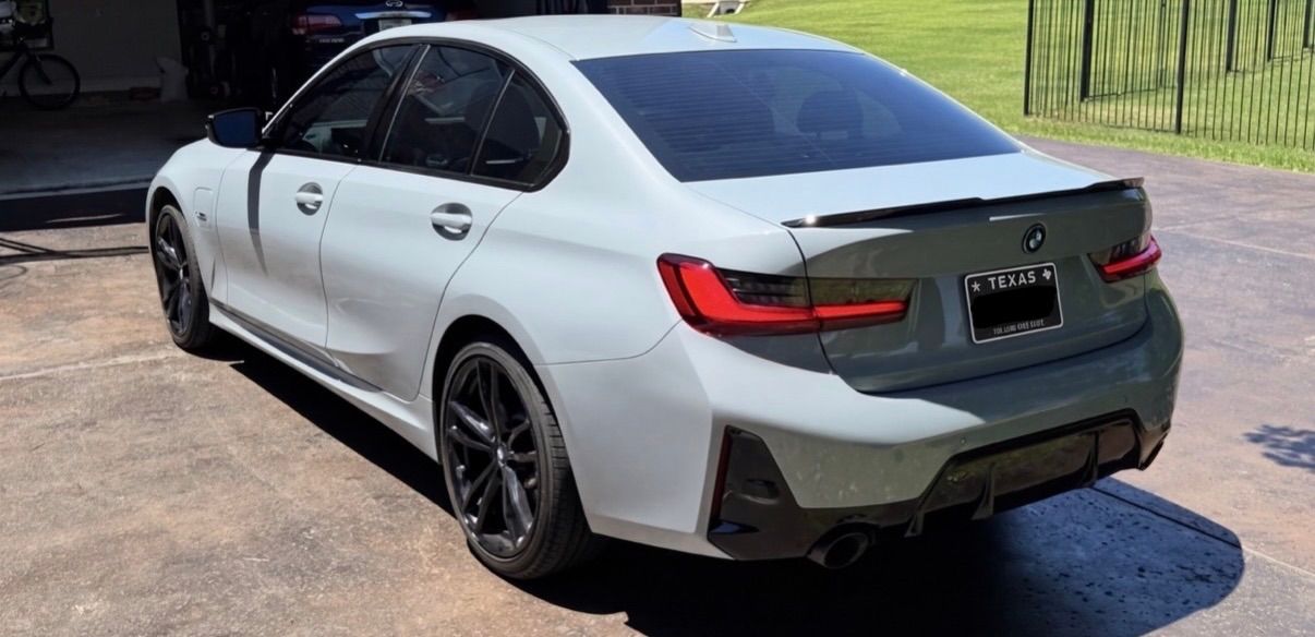 Used 2023 BMW 330e w/ M Sport Package RWD image 2