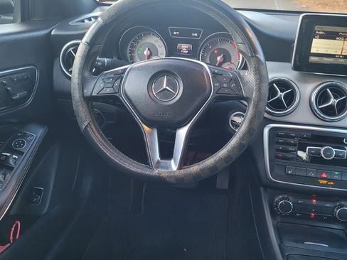 Used 2014 Mercedes-Benz CLA 250 4MATIC image 10