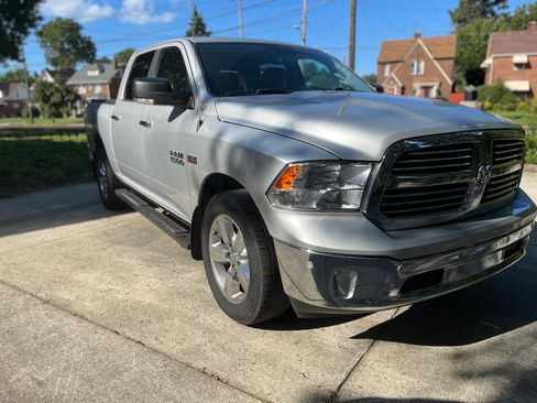 Used 2018 RAM 1500 Big Horn image 2