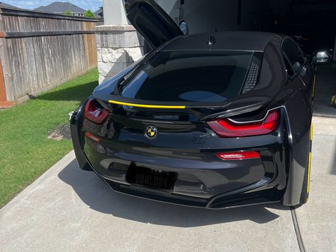 Used 2019 BMW i8 Coupe 2D image 6