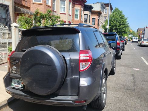 Used 2011 Toyota RAV4 Sport image 2