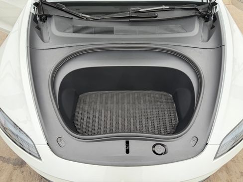 Used 2025 Tesla Model 3 Performance image 26