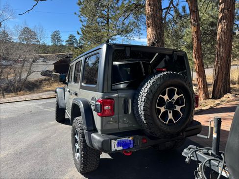 Used 2022 Jeep Wrangler Unlimited Rubicon w/ Steel Bumper Group AWD/4WD image 6