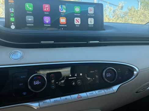 Used 2022 Genesis GV70 3.5T Sport w/ Sport Prestige Package image 22